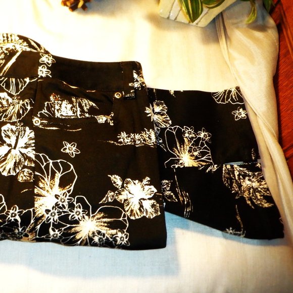 ~~~ RAFAELLA ~~~ 8 Capris - Picture 1 of 4